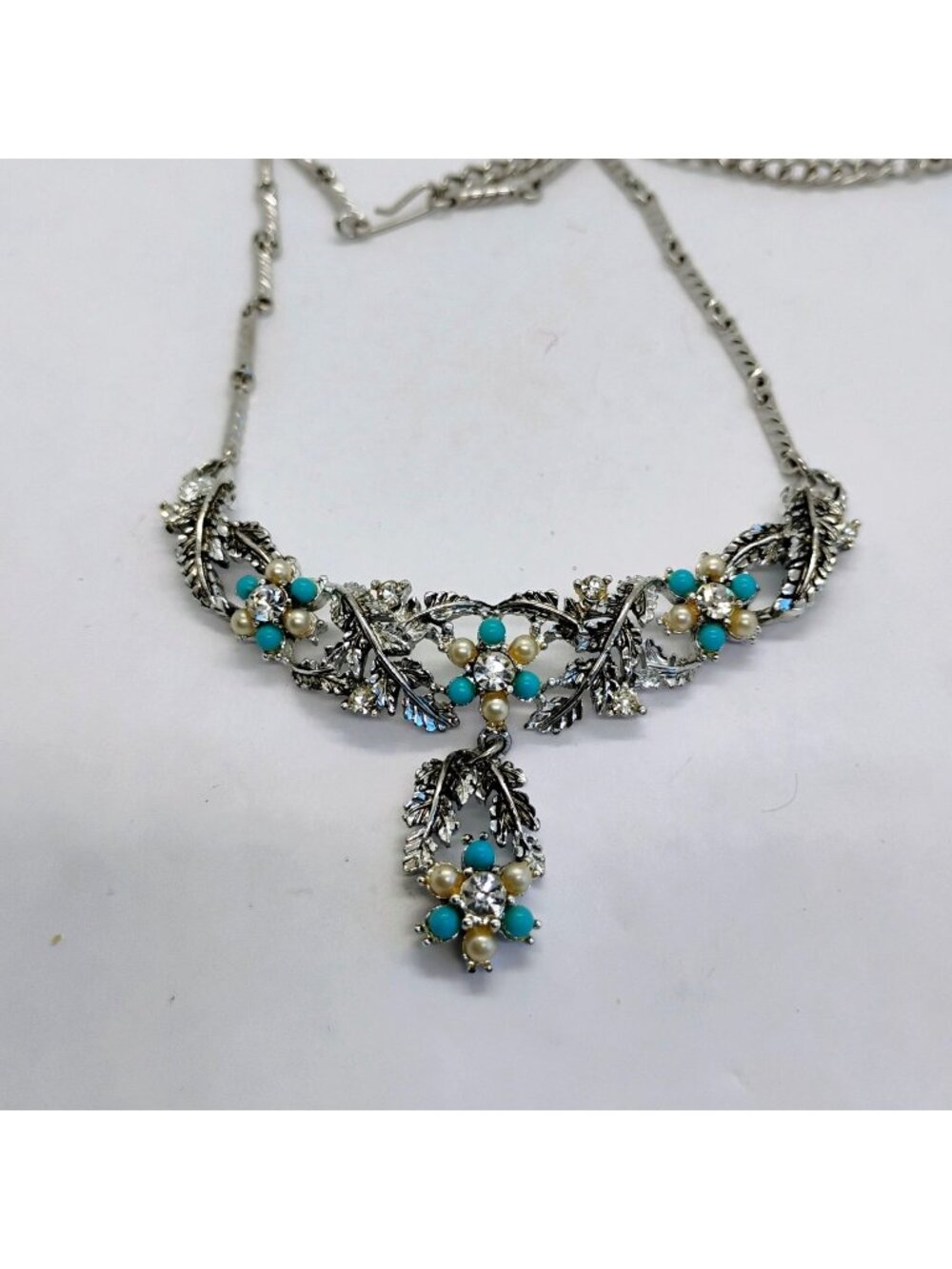 Vtg Feather Faux Pearl Turquoise Rhinestone Flowers Silver Tone Choker Necklace